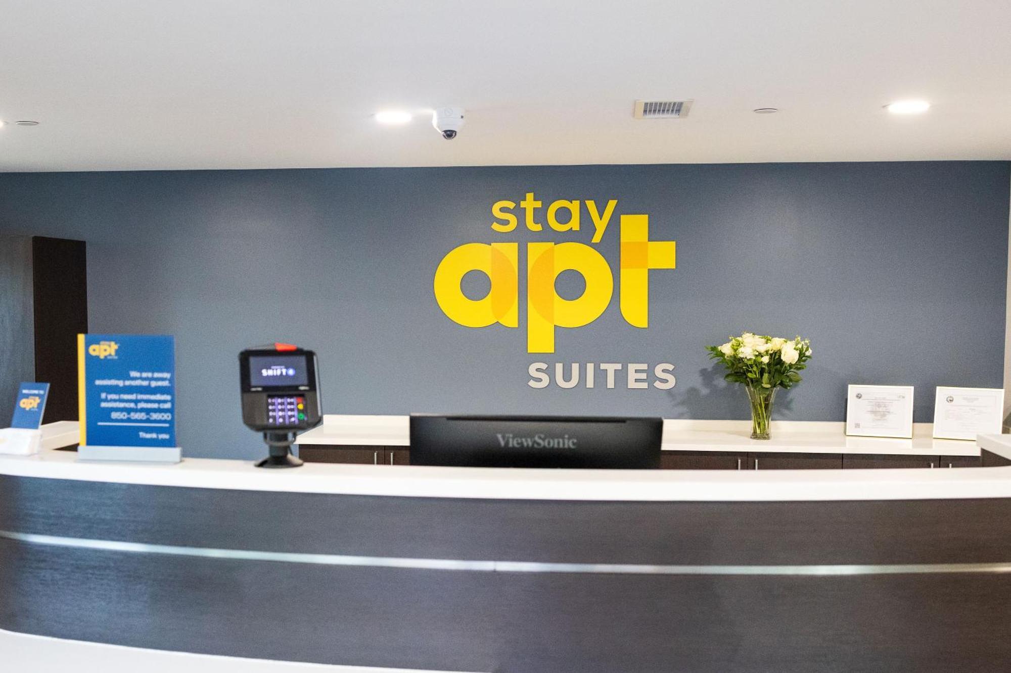 האנטרסוויל Stayapt Suites Charlotte North מראה חיצוני תמונה